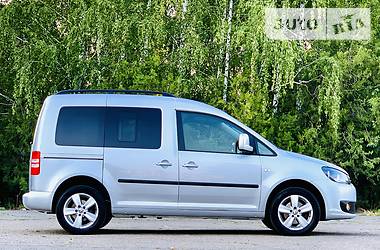 Мінівен Volkswagen Caddy 2014 в 