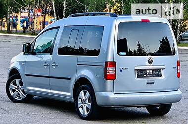 Мінівен Volkswagen Caddy 2014 в 