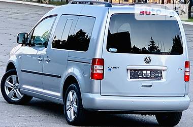 Мінівен Volkswagen Caddy 2014 в 