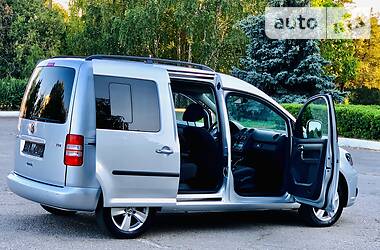 Мінівен Volkswagen Caddy 2014 в 