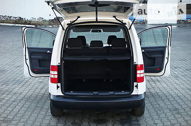 Мінівен Volkswagen Caddy 2014 в 
