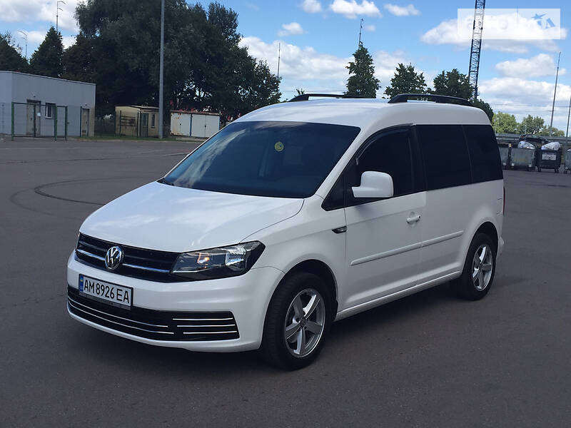 Грузопассажирский фургон Volkswagen Caddy 2015 в Черкассах