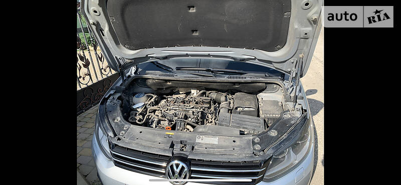 Мінівен Volkswagen Caddy 2013 в Дунаївцях