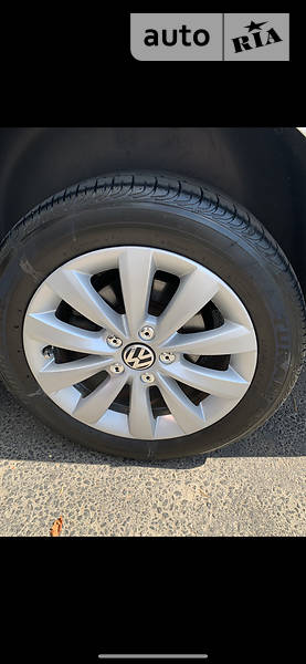 Мінівен Volkswagen Caddy 2013 в Дунаївцях