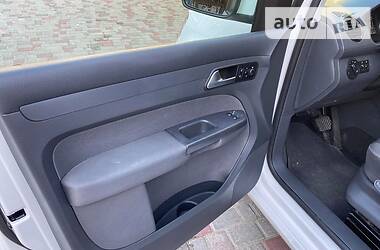 Мінівен Volkswagen Caddy 2014 в 