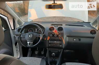 Грузопассажирский фургон Volkswagen Caddy 2014 в Ровно