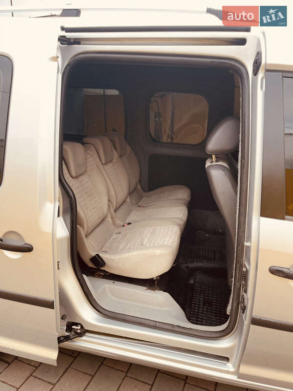 Мінівен Volkswagen Caddy 2013 в Збаражі