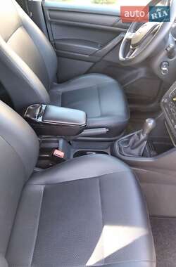 Пикап Volkswagen Caddy 2016 в 