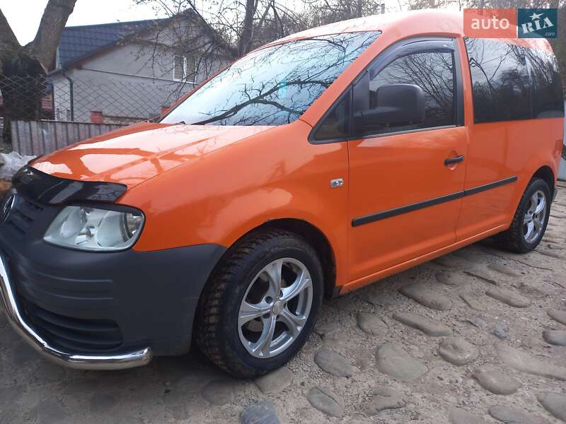 Минивэн Volkswagen Caddy 2005 в Рахове