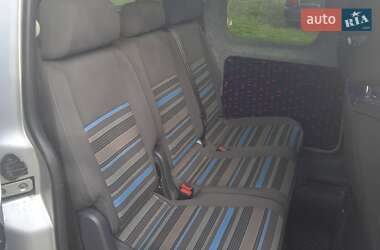 Минивэн Volkswagen Caddy 2013 в 