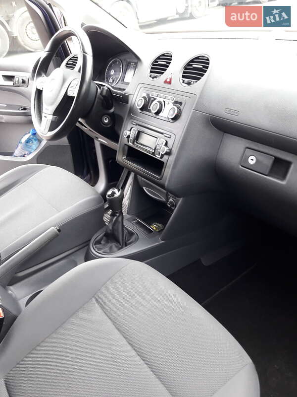 Минивэн Volkswagen Caddy 2013 в Ровно