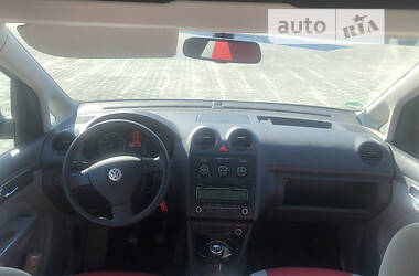 Универсал Volkswagen Caddy 2009 в Хусте