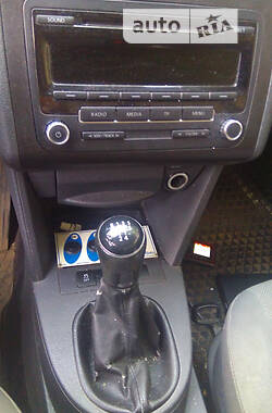 Грузовой фургон Volkswagen Caddy 2013 в 