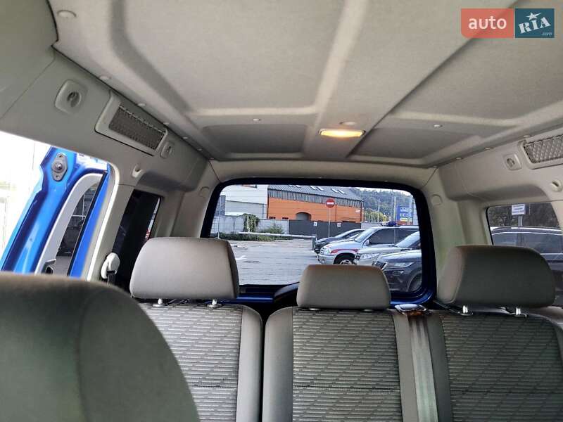 Универсал Volkswagen Caddy 2011 в Львове