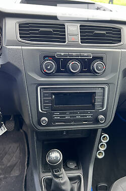 Грузовой фургон Volkswagen Caddy 2017 в 