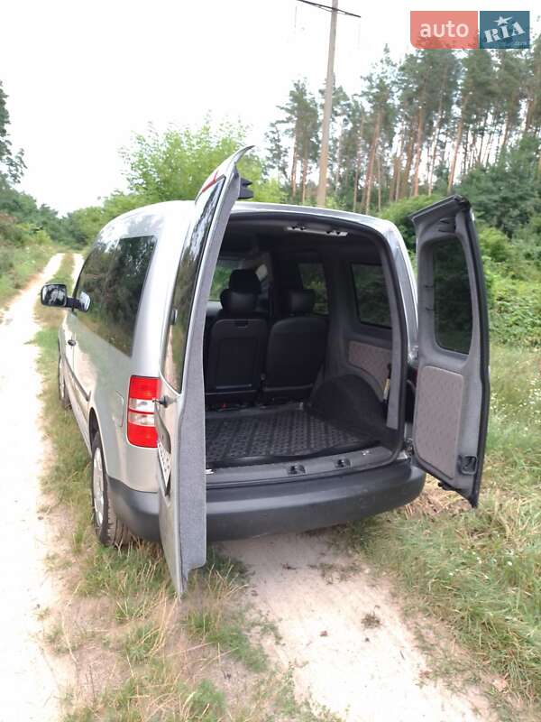 Универсал Volkswagen Caddy 2013 в Прилуках