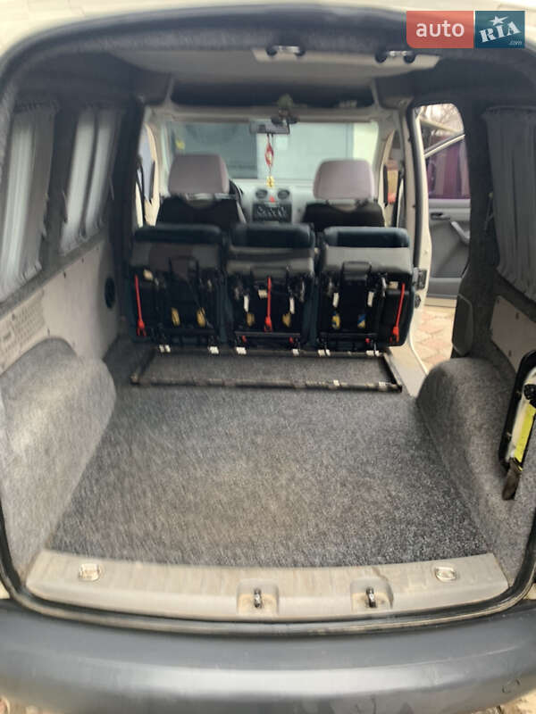 Минивэн Volkswagen Caddy 2006 в Черновцах