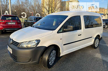 Минивэн Volkswagen Caddy 2011 в Киеве