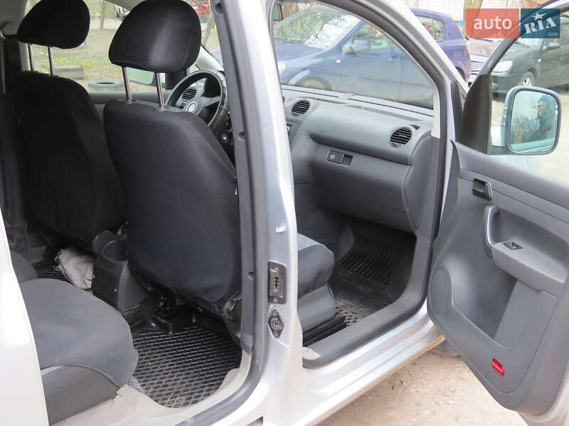 Минивэн Volkswagen Caddy 2011 в Житомире