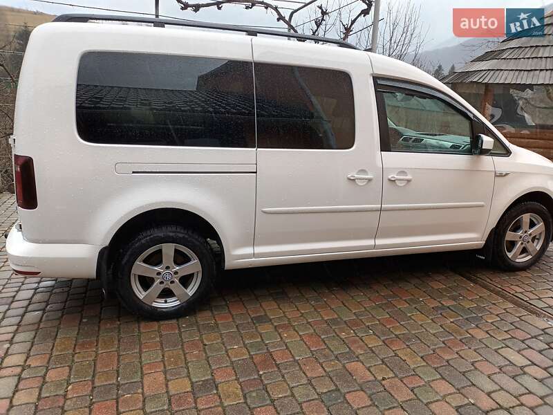 Минивэн Volkswagen Caddy 2017 в 