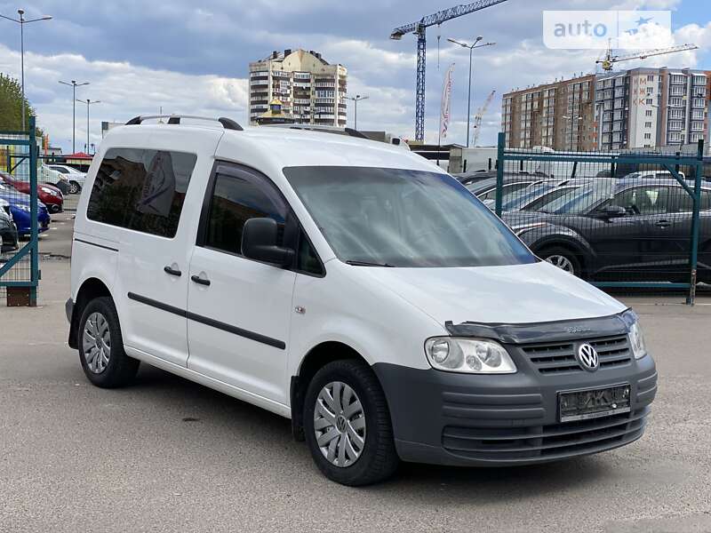 Минивэн Volkswagen Caddy 2010 в Ровно