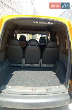 Минивэн Volkswagen Caddy 2011 в 
