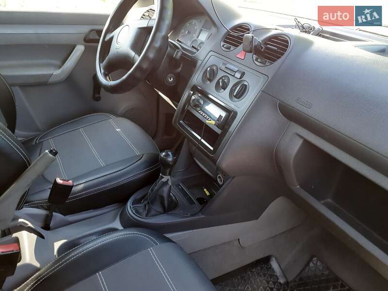 Минивэн Volkswagen Caddy 2004 в Днепре