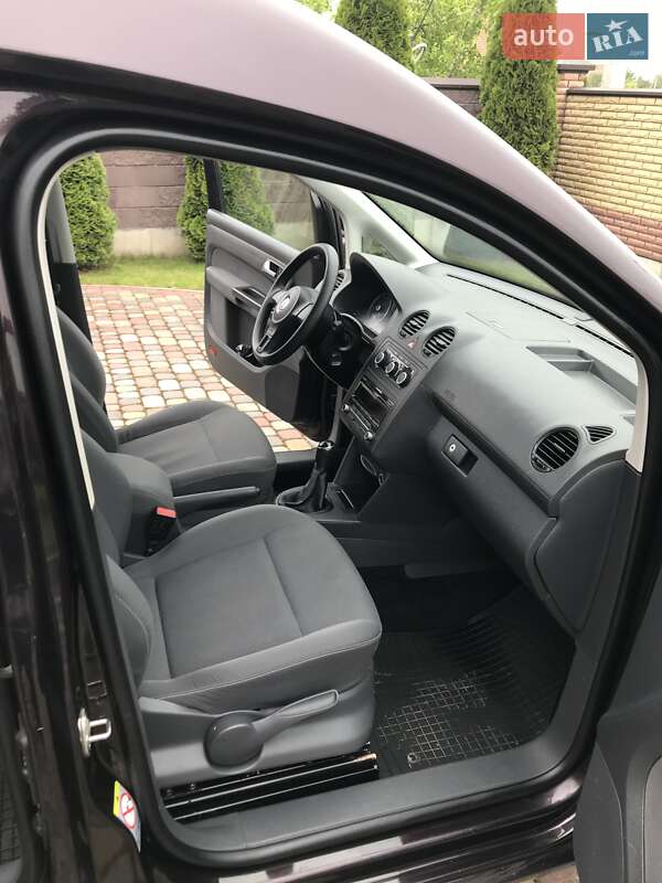 Минивэн Volkswagen Caddy 2014 в Луцке