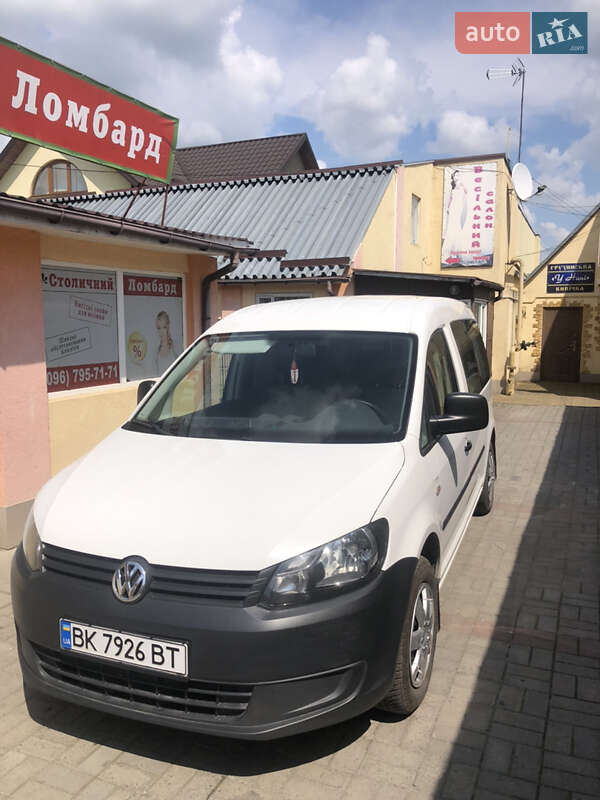 Минивэн Volkswagen Caddy 2013 в Остроге