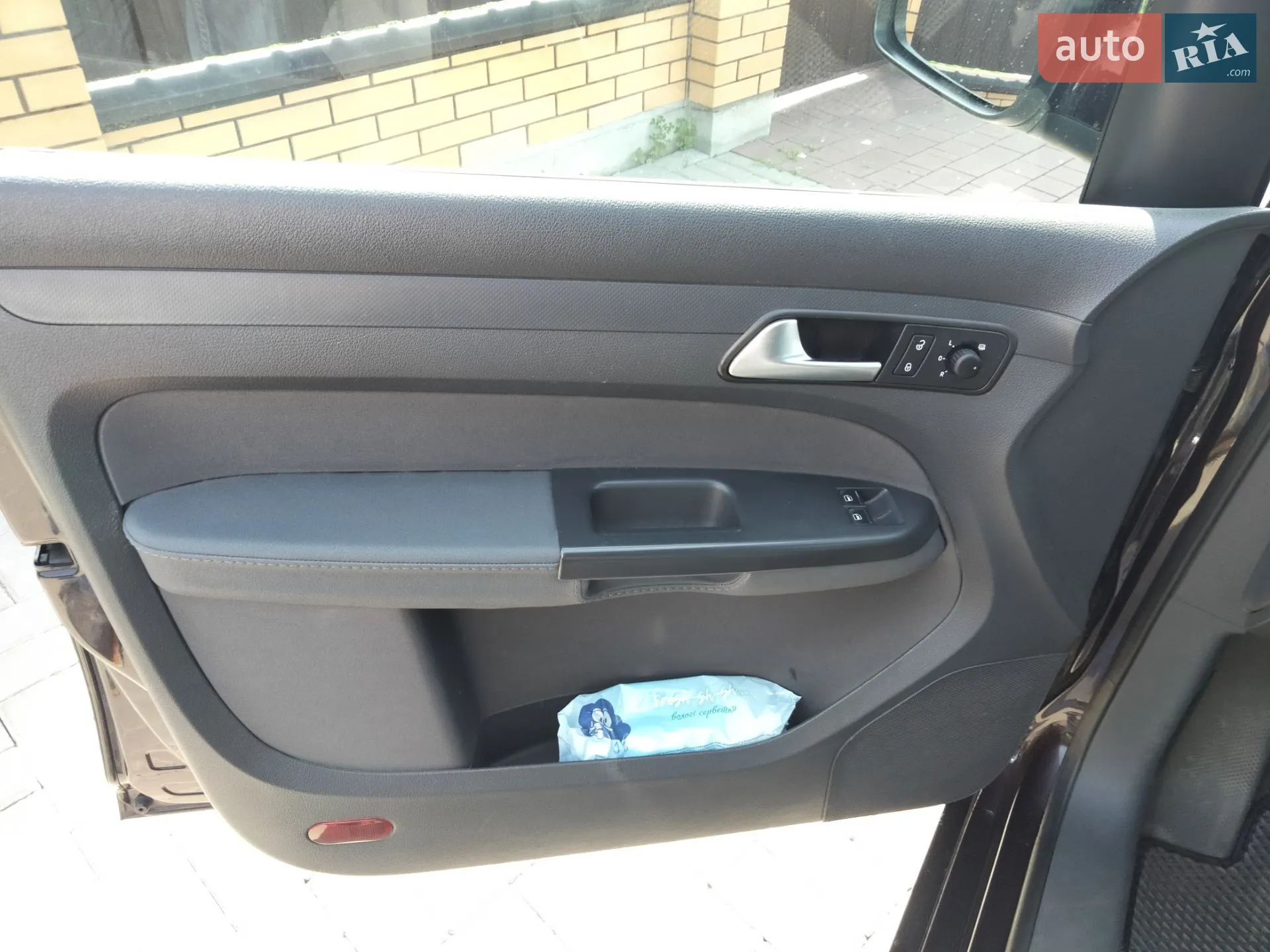 2011 Volkswagen Caddy - мініатюра 28