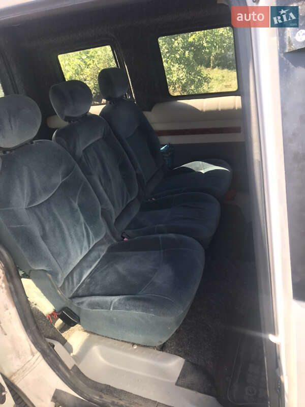 Мінівен Volkswagen Caddy 2005 в Теофіполі