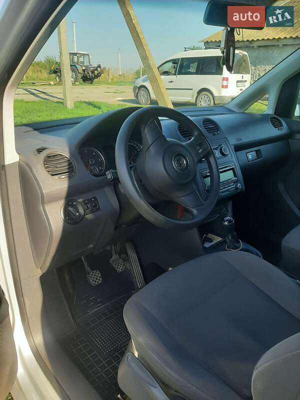 Минивэн Volkswagen Caddy 2015 в Баштанке