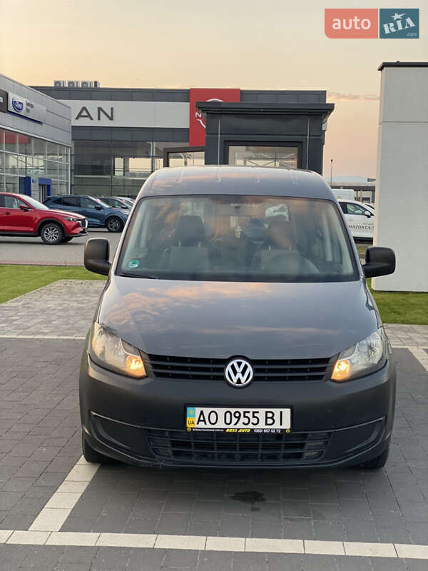 Минивэн Volkswagen Caddy 2012 в Мукачево