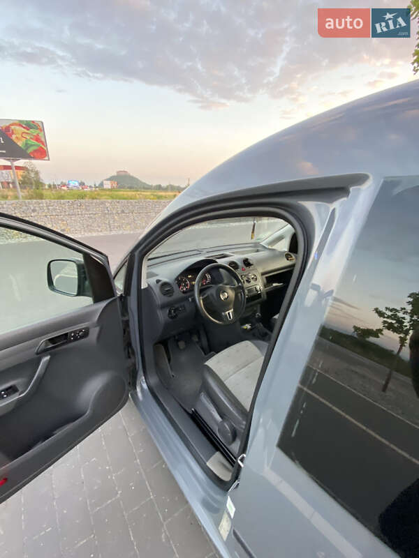 Минивэн Volkswagen Caddy 2012 в Мукачево