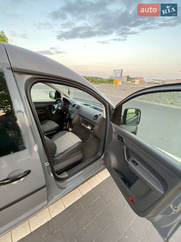 Минивэн Volkswagen Caddy 2012 в Мукачево