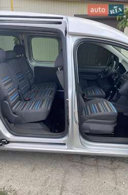 Минивэн Volkswagen Caddy 2012 в 