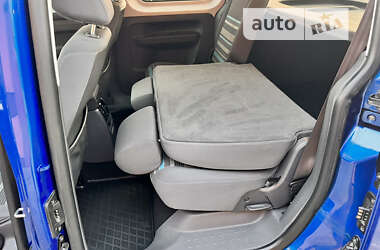 Минивэн Volkswagen Caddy 2011 в 