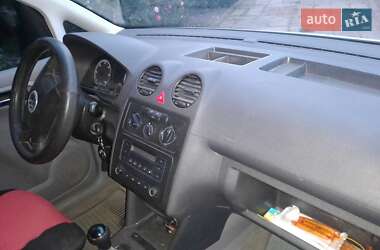 Грузовой фургон Volkswagen Caddy 2004 в 