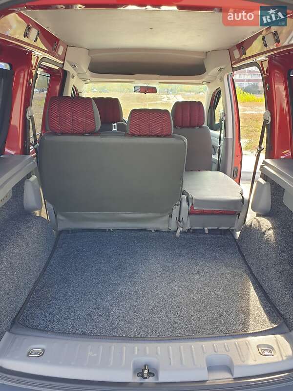 Мінівен Volkswagen Caddy 2006 в Києві