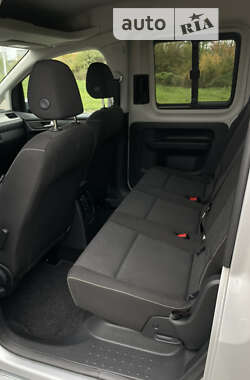 Минивэн Volkswagen Caddy 2016 в 