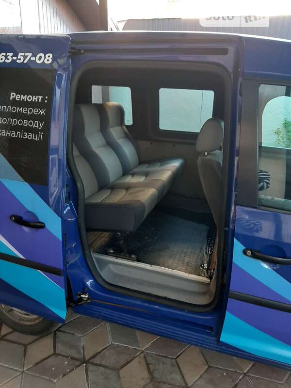 Минивэн Volkswagen Caddy 2010 в Киеве