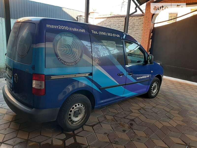 Минивэн Volkswagen Caddy 2010 в Киеве