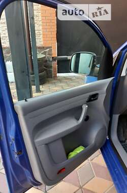 Минивэн Volkswagen Caddy 2010 в Киеве