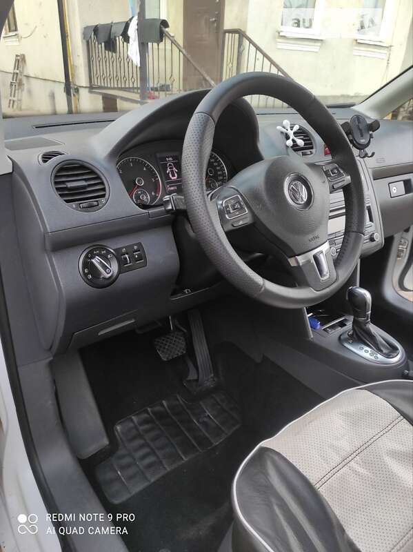 Мінівен Volkswagen Caddy 2011 в Мостиській