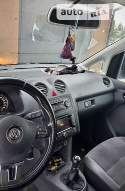 Минивэн Volkswagen Caddy 2014 в Брусилове