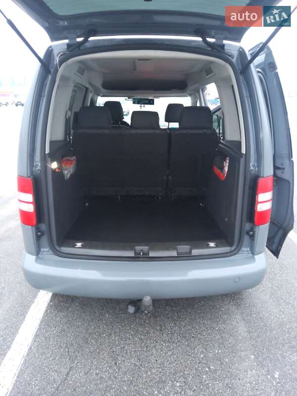 Мінівен Volkswagen Caddy 2013 в Києві