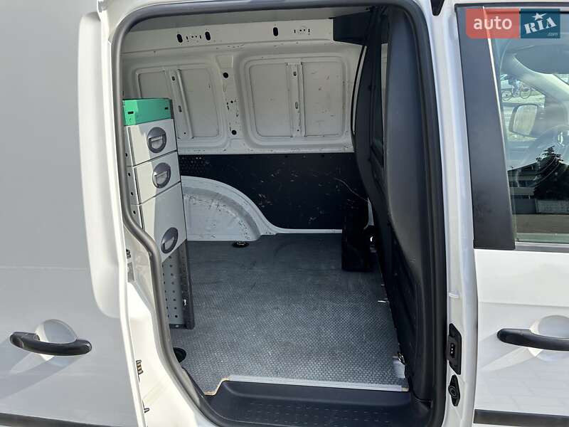 Грузовой фургон Volkswagen Caddy 2018 в Львове