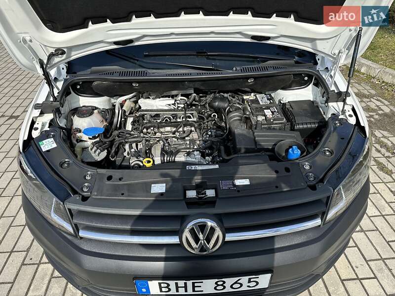 Грузовой фургон Volkswagen Caddy 2018 в Львове