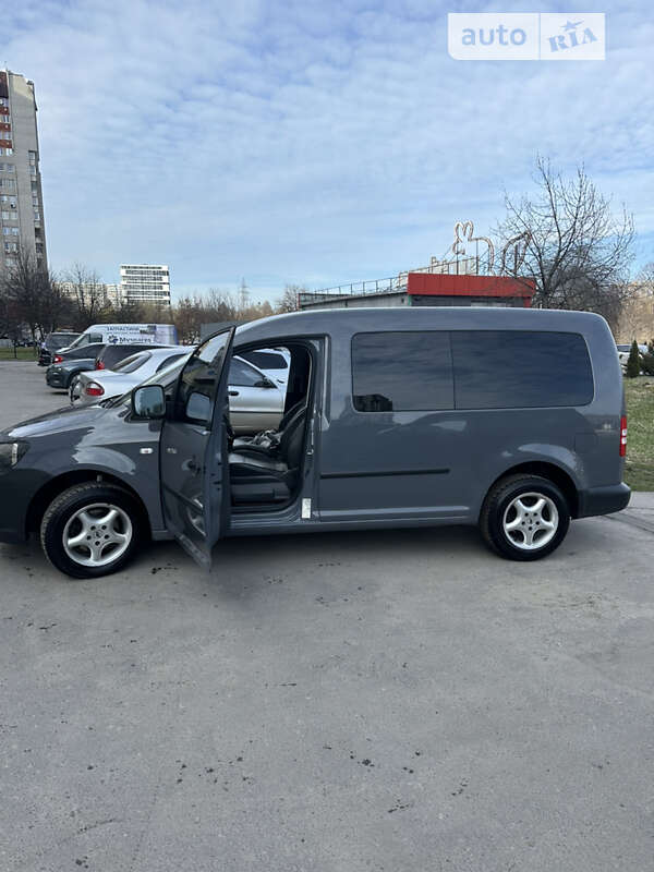 Минивэн Volkswagen Caddy 2012 в Ивано-Франковске