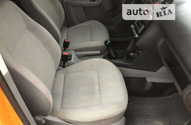 Грузовой фургон Volkswagen Caddy 2006 в 